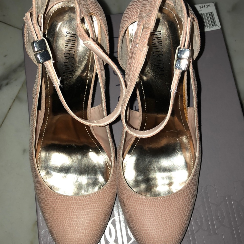 Jennifer Lopez heels